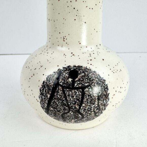 Mid Century Taurus Ceramics Kona Hawaii Hawaiian Petroglyph Design Vase Small 7” - Picture 2 of 5